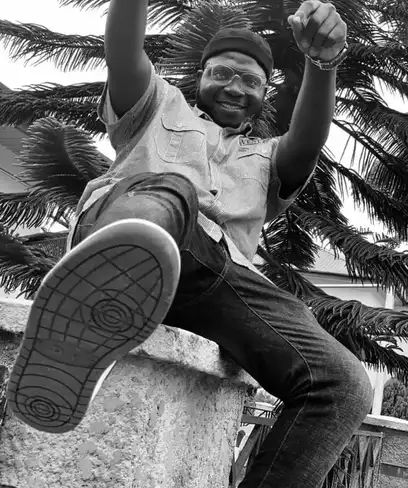 photo by web.facebook.com