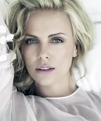 photo by wallpapers.com