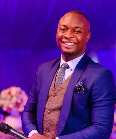 photo by web.facebook.com