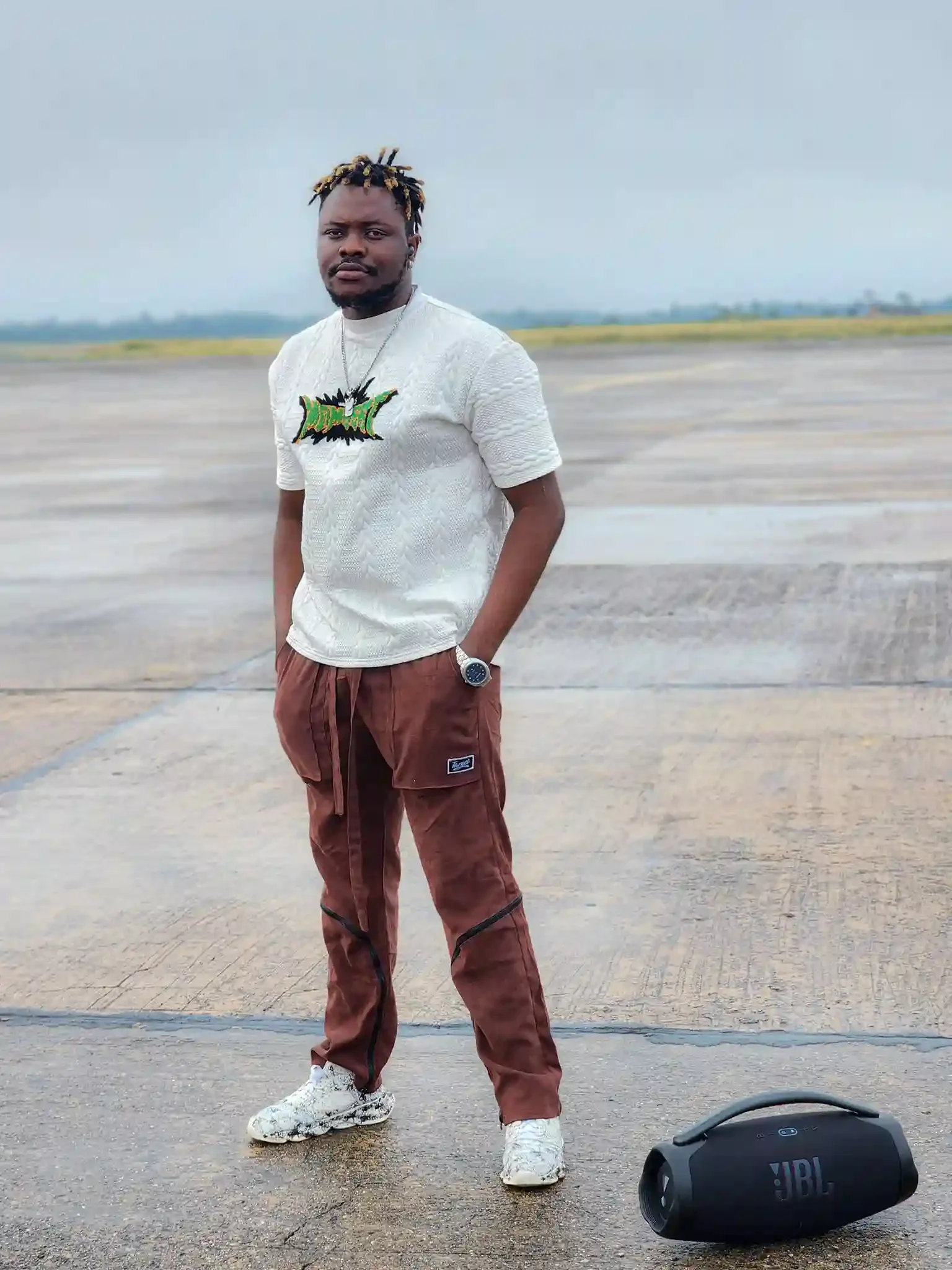 Agent of Laughter image 3