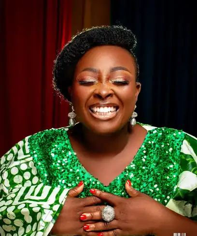 photo by web.facebook.com