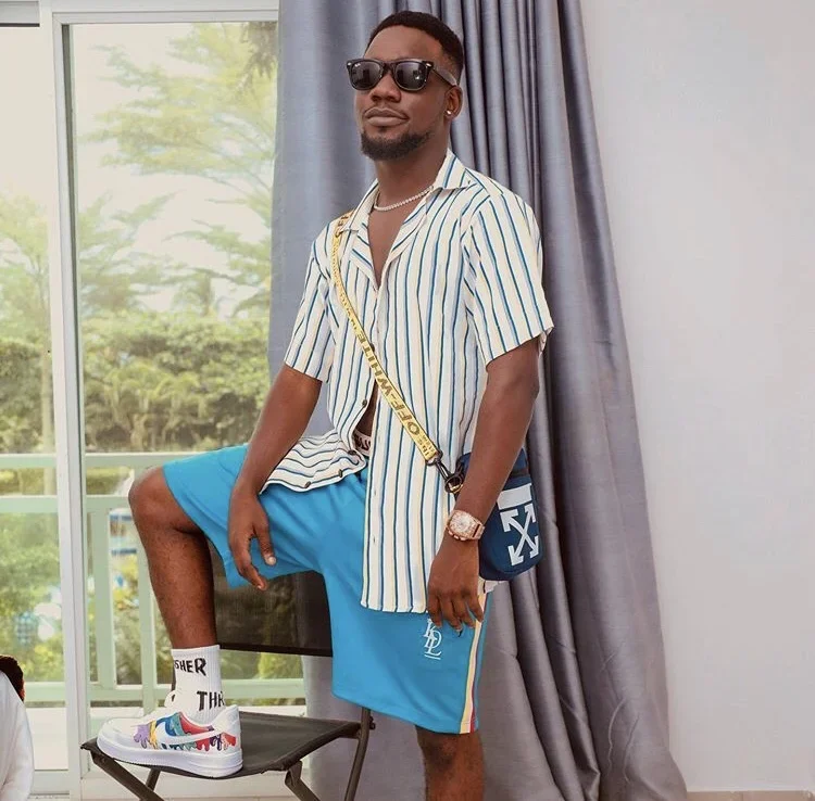 Officer Woos image 5