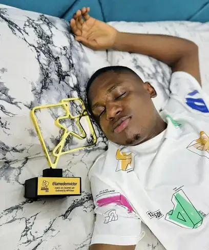 photo by web.facebook.com