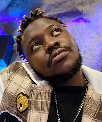 photo by web.facebook.com