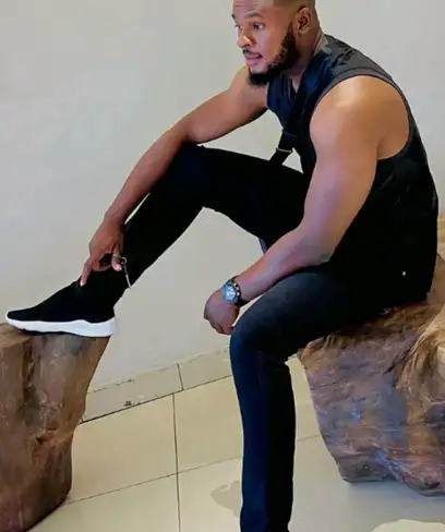 photo by thefamousnaija.com