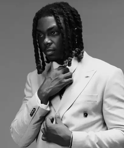 photo by web.facebook.com