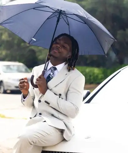 photo by web.facebook.com