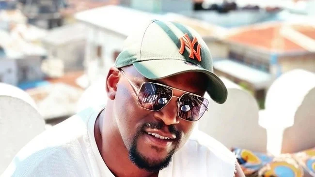 Mandla N image 7