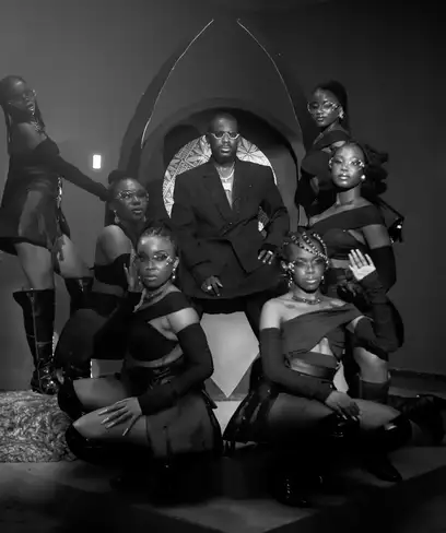 photo by web.facebook.com