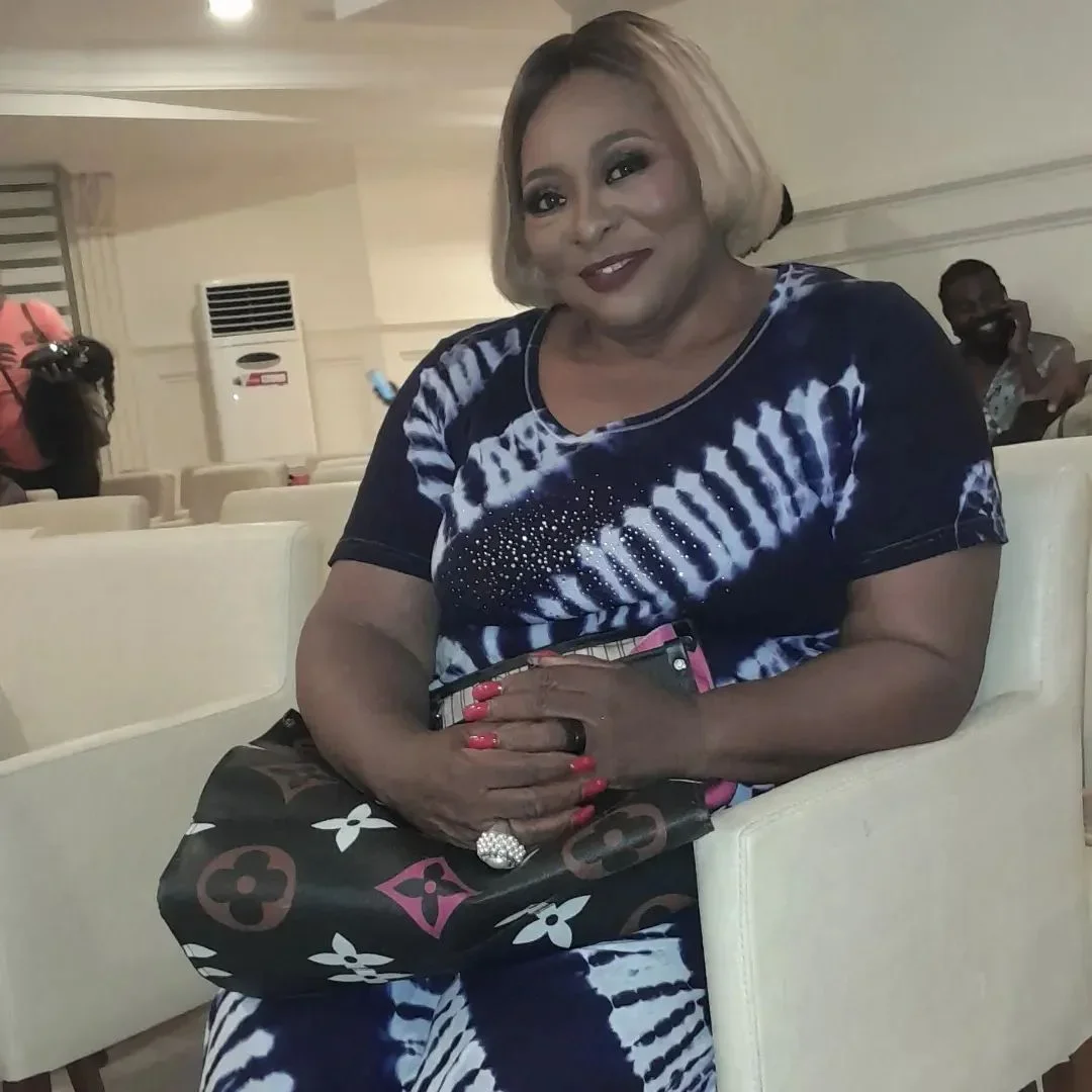 Gloria Anozie Young image 7