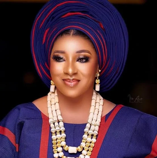 Mide Martins image 2