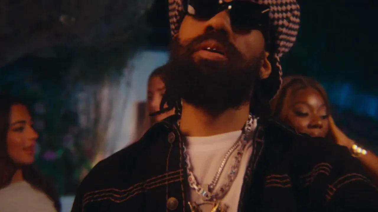 Phyno, Arrdee image 11