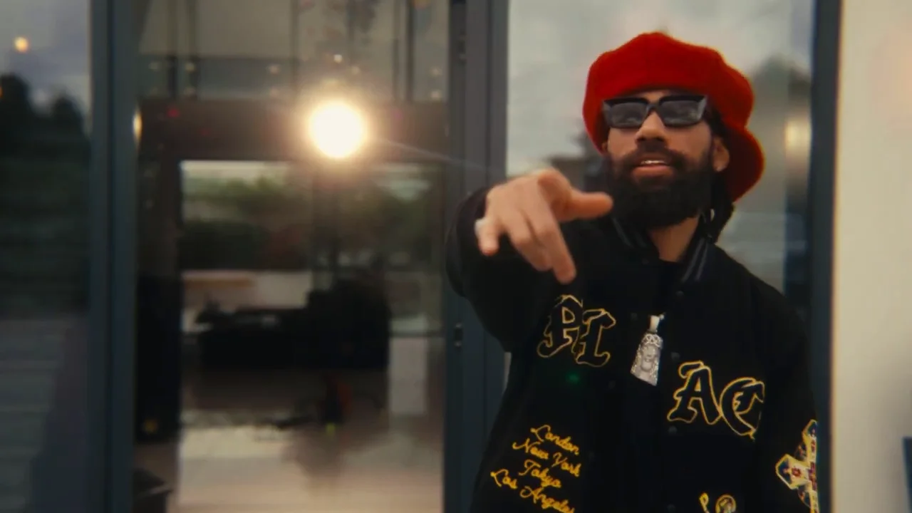 Phyno, Arrdee image 3