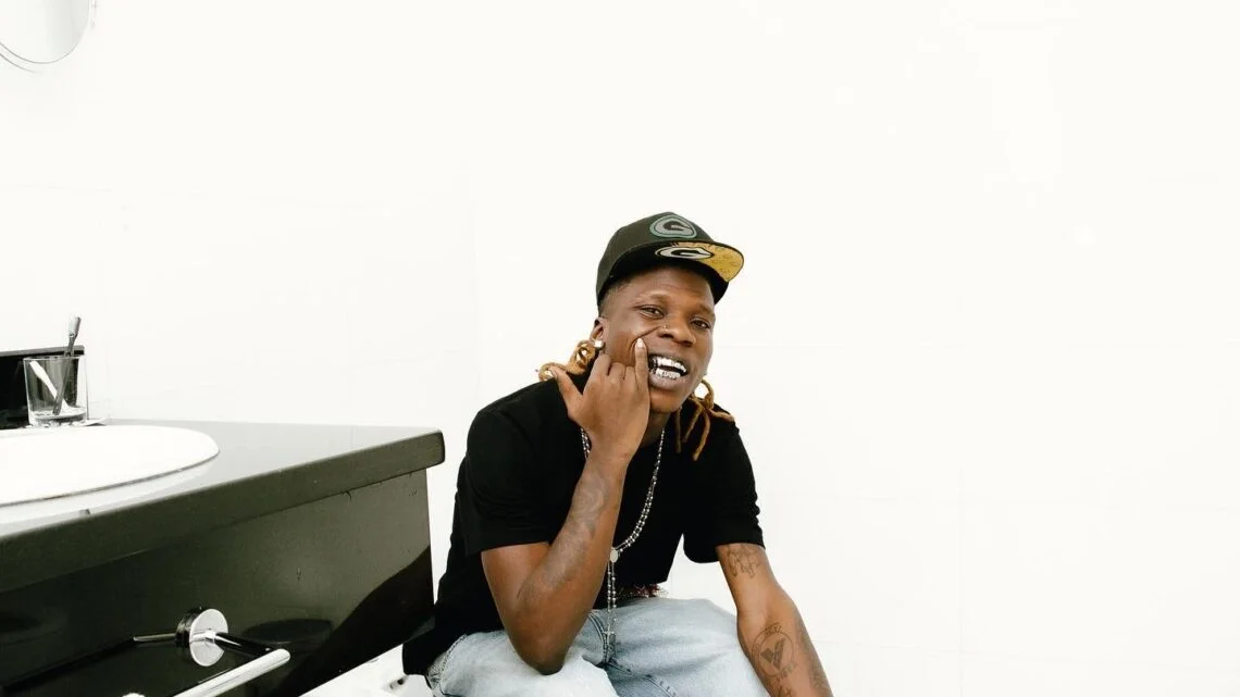 Seyi Vibez image 4