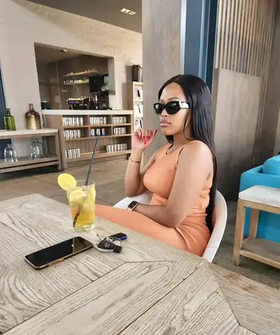 photo by web.facebook.com