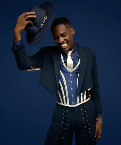 photo by web.facebook.com