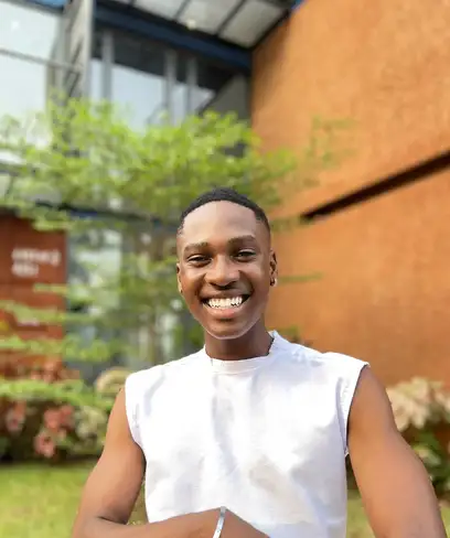 photo by web.facebook.com