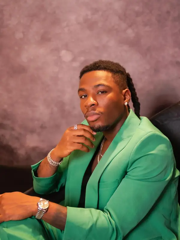 photo by web.facebook.com