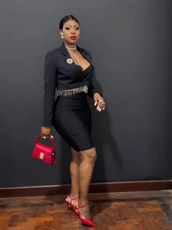 photo by web.facebook.com