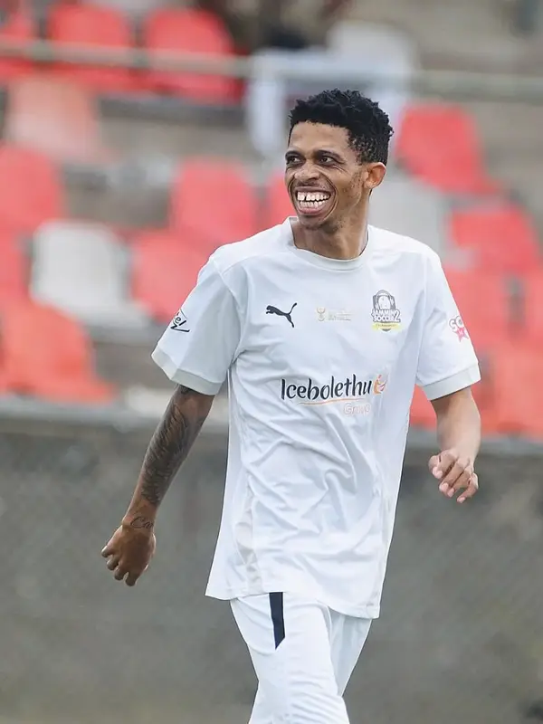 photo by web.facebook.com