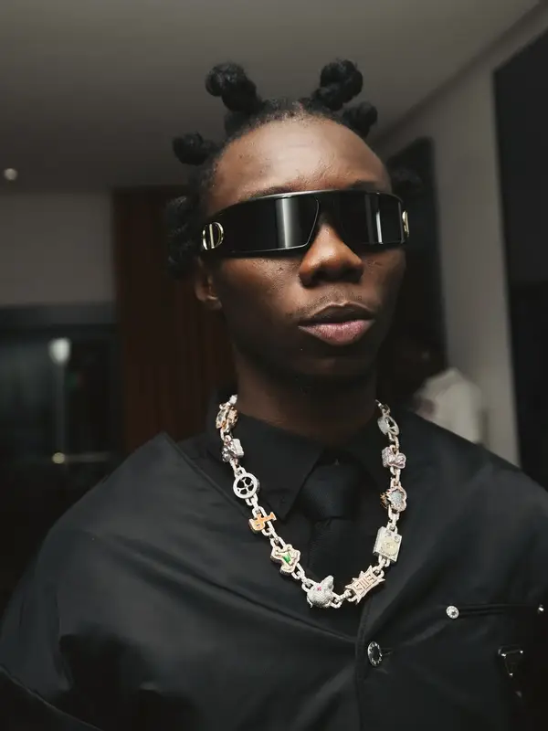 photo by web.facebook.com