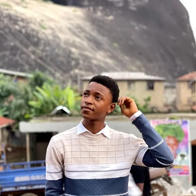 Martins Iwute image 0