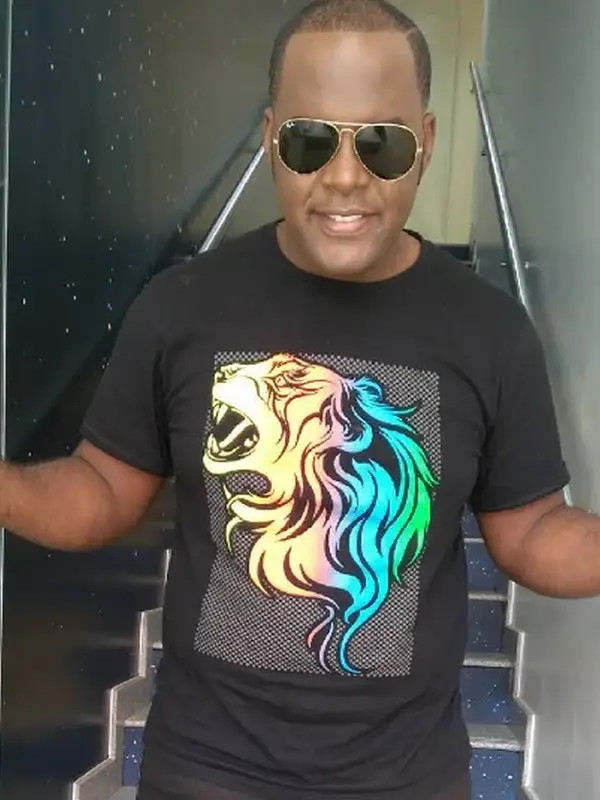 photo by web.facebook.com