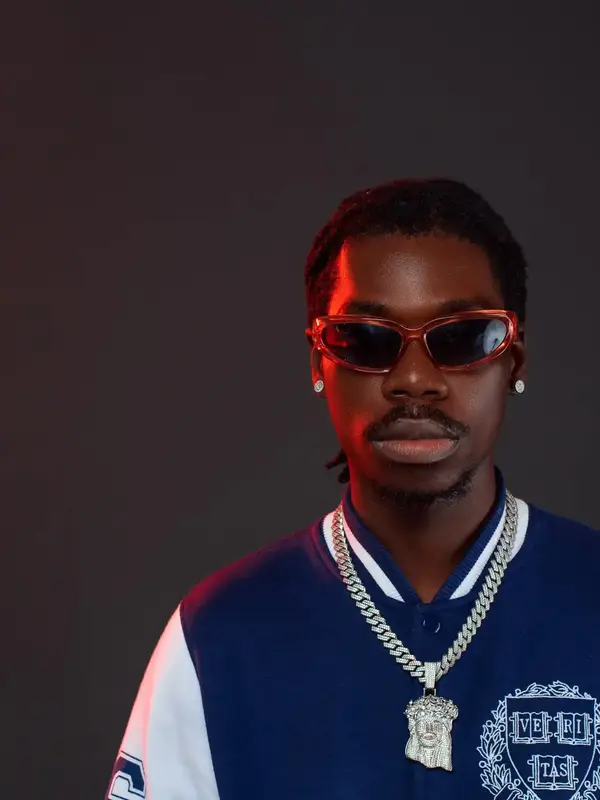 photo by web.facebook.com