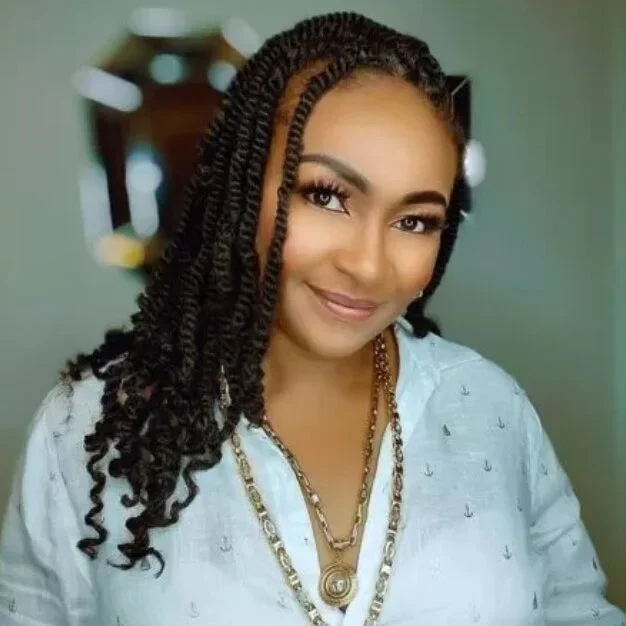 Doris Simeon image 0