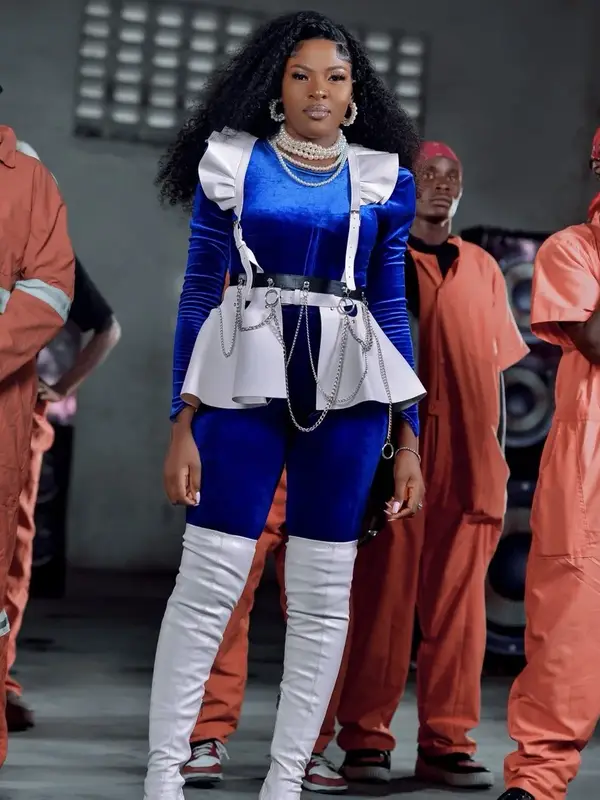 photo by web.facebook.com