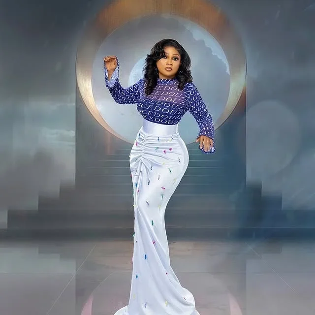 Wumi Toriola (Queen Lateefah) image 0