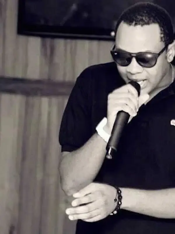 photo by web.facebook.com