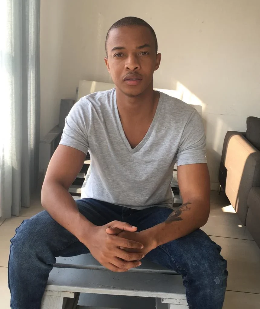 Oros Mampofu image 0