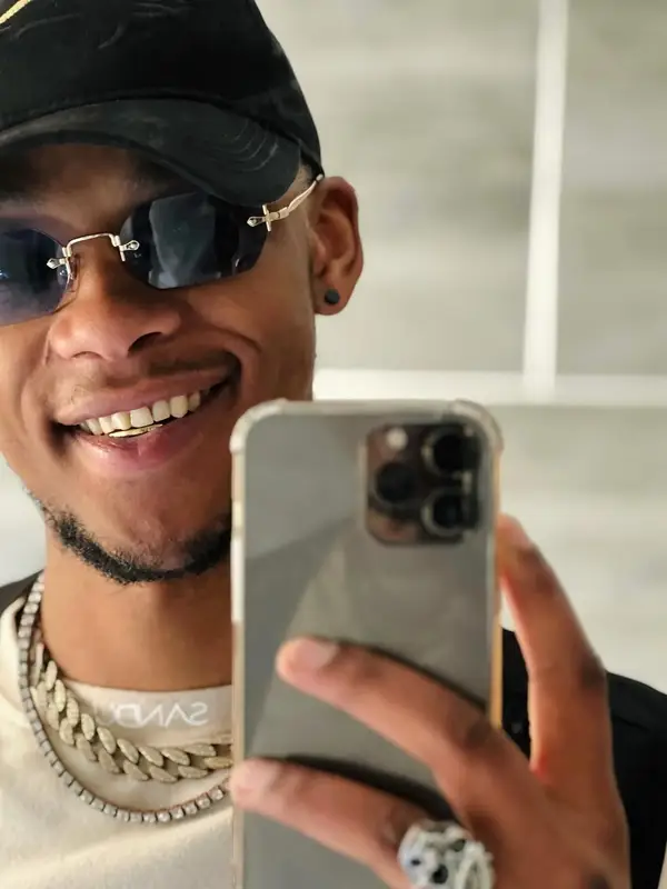 photo by web.facebook.com