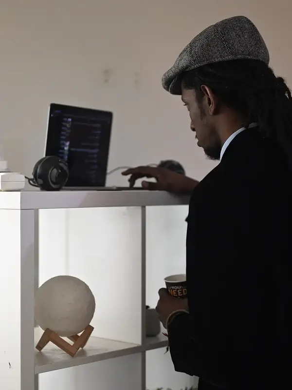 photo by web.facebook.com