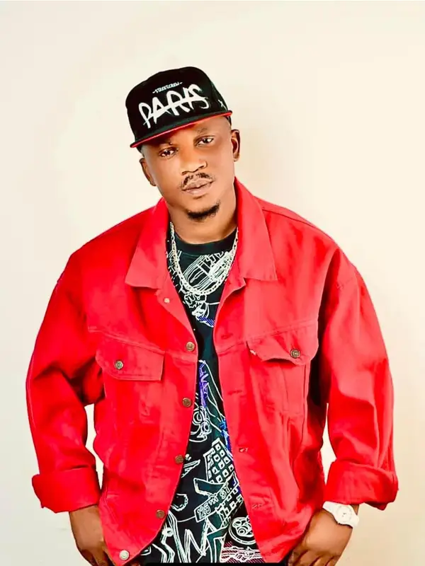 photo by web.facebook.com