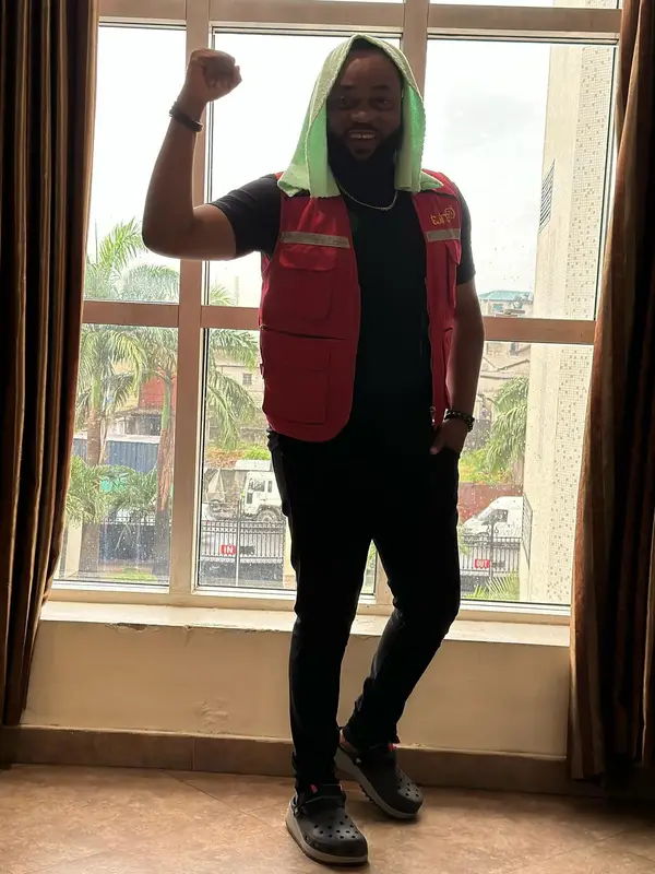photo by web.facebook.com