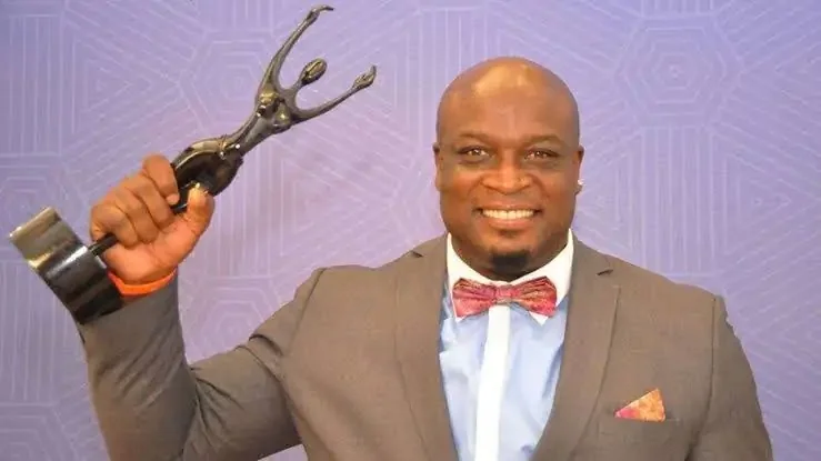 Robert Peters image 0