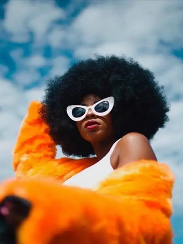 photo by music.apple.com