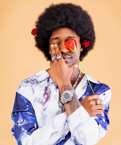 photo by web.facebook.com