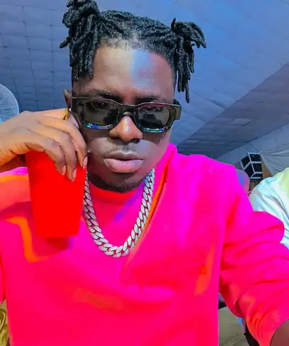 photo by web.facebook.com