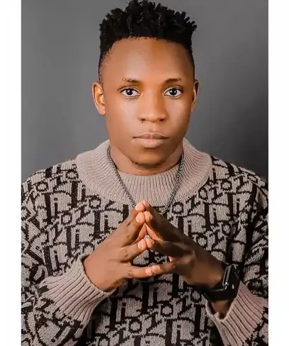 photo by web.facebook.com