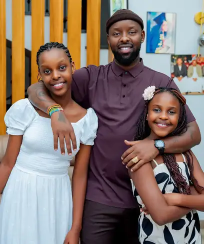 photo by web.facebook.com