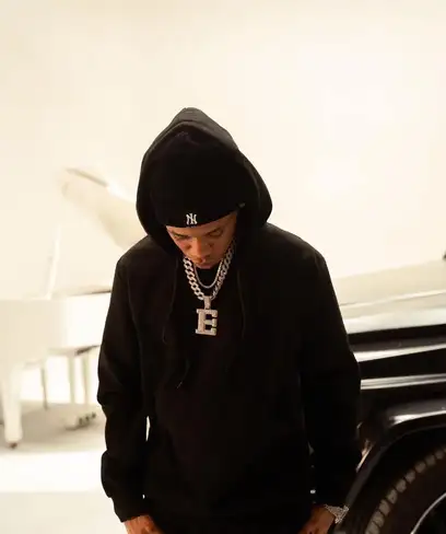 photo by web.facebook.com