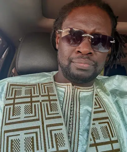 photo by web.facebook.com