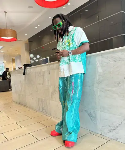 photo by web.facebook.com