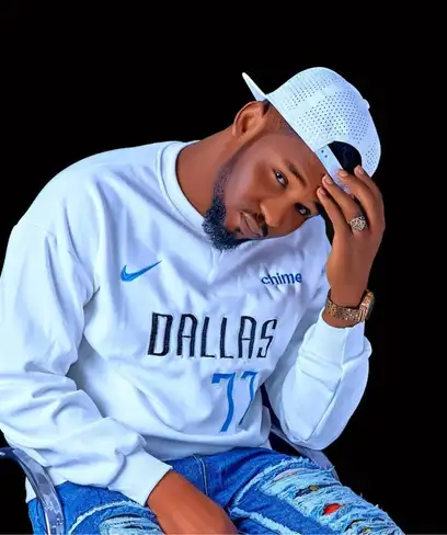 photo by web.facebook.com