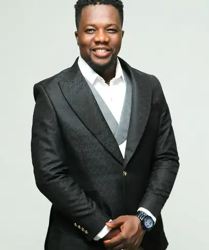 photo by web.facebook.com