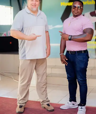 photo by web.facebook.com