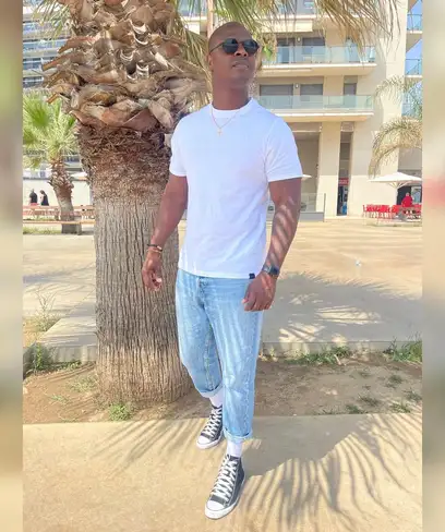 photo by web.facebook.com